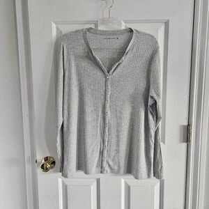 NWOT Abercrombie & Fitch Long Sleeve Button Through Top